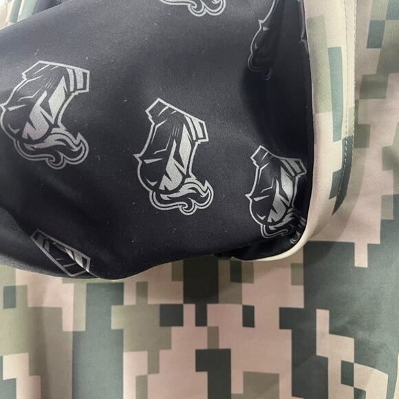 Swag King Salute to Soldiers Las Vegas Golden Knights Hoodie Mens Size Small - Picture 4 of 7